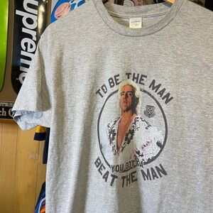 Ric Flair to be the man you have to beat the man WWE shirt gray men’s size large